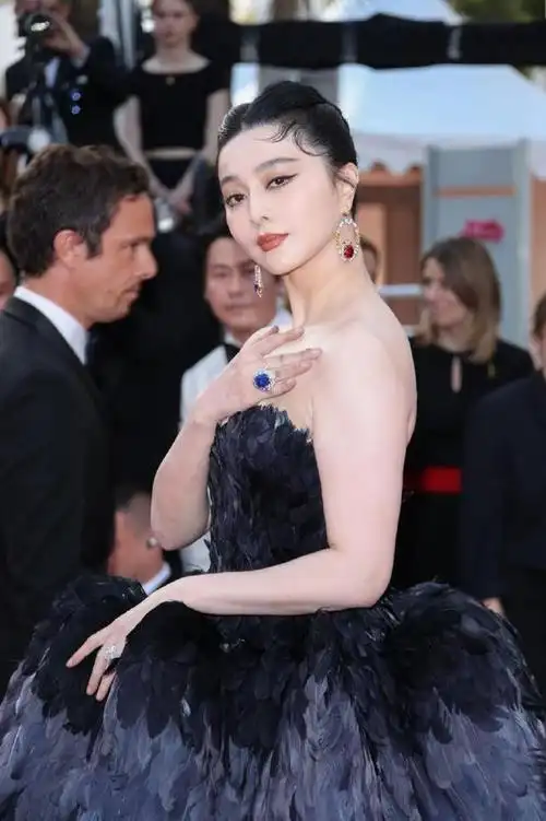 范冰冰在戛纳闭幕压轴!