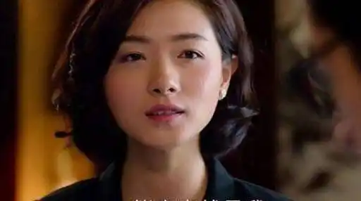 正当红时怀孕产女,半个娱乐圈送来祝福,而女儿生父至今仍是个谜_万茜