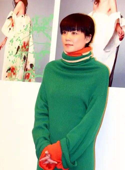 王菲现在长这样?她用造型破解:女人就应这样为所欲为!_生活_风格_个性