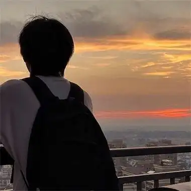 高清孤独落寞的唯美头像男生背影伤感图片男生头像侧脸背影高清清新