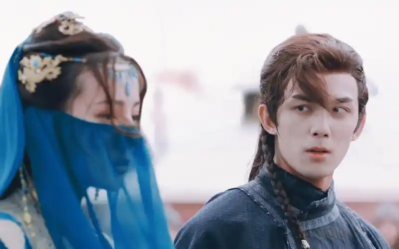 歌隼是双向奔赴长安最皎洁的月遇上了草原最烈的酒