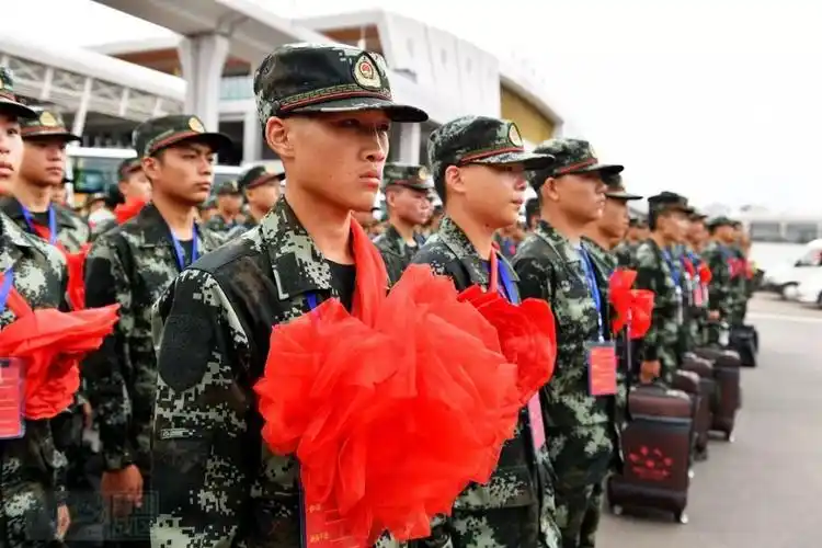大学生应征入伍直招士官相关政策了解一下