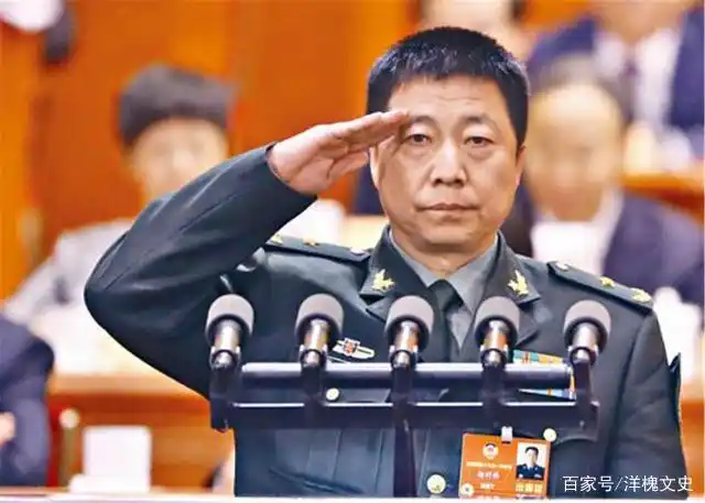 杨利伟是航天英雄,又是空军出身,为何却被授予陆军少将军衔?