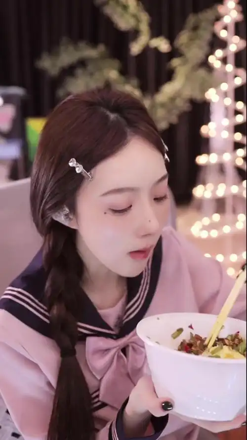 【奔跑的姜允儿】不是你记忆中的充充,但可爱的程度没两样 2024-03-29