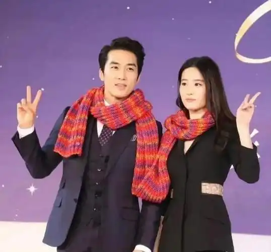 刘亦菲:开百万豪车住豪宅,人美心还善,为何至今单身独自一人