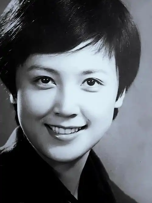 你还记得上影演员赵静吗?第一次参演电影,就出演达式常"妻子"