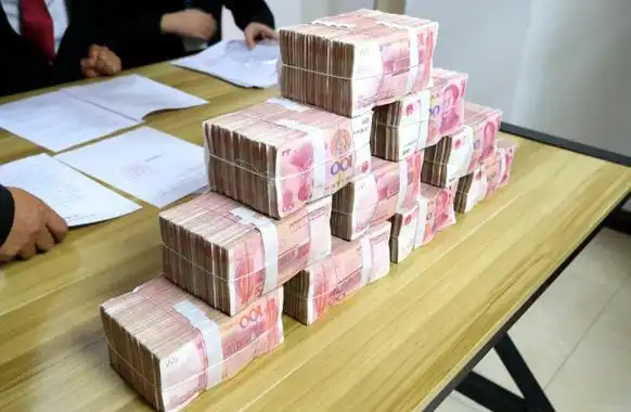 100万现金,现场兑现!