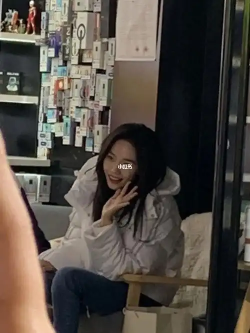 笔记灵感  #卢洋洋  #明星  #偶遇明星  #陪你到世界之巅  #王一博