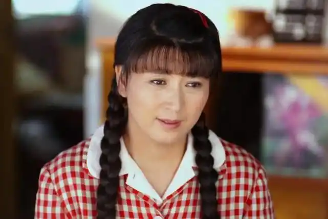 地气不说,扮相也豁得出去|李菁菁|演员|黄磊|徐静蕾|王茜华_网易订阅