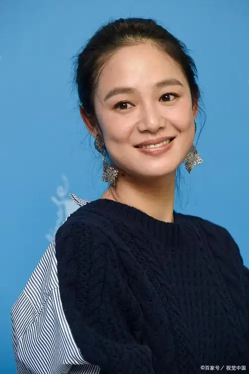 周韵:气质淡然超有个性,从不愿意当丈夫姜文的附庸品