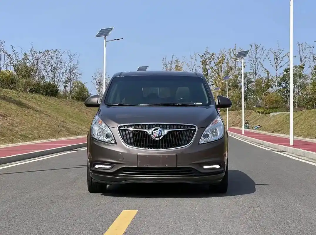 18年七座商务车喜欢的来.18年别克gl8 25s尊贵型 顶 - 抖音