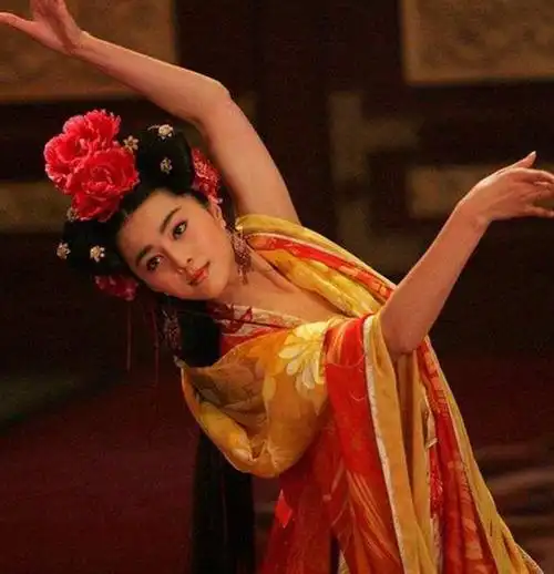 6个在古装剧中"跳舞"的明星,你最喜欢谁?图4的心机最重