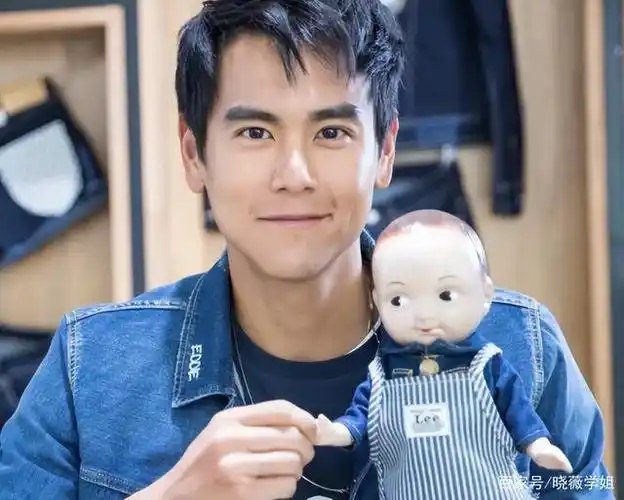 彭于晏:人帅绯闻多,加拿大华裔,果然帅哥都不是我们的