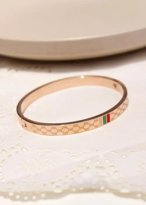 gucci玫瑰金欧美时尚同款手镯-来自蘑菇街优店