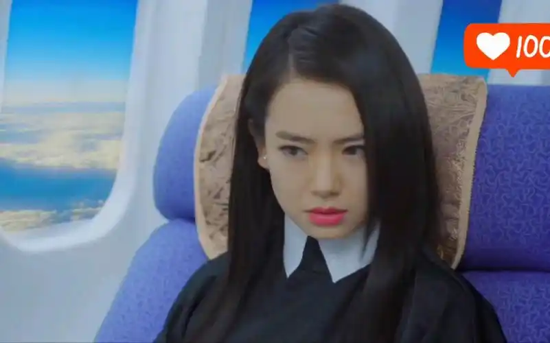 你好乔安戚薇又美又飒