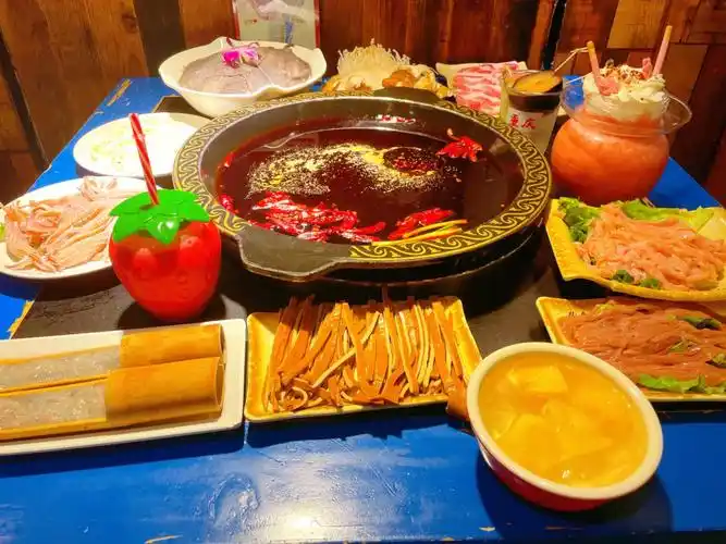 第一次吃洞子火锅真的太惊艳了