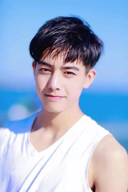 有无宋威龙早期硬照