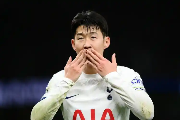 孙兴慜杀疯了:追平枪手名宿 破英超神迹 无愧亚洲一哥-腾讯新闻