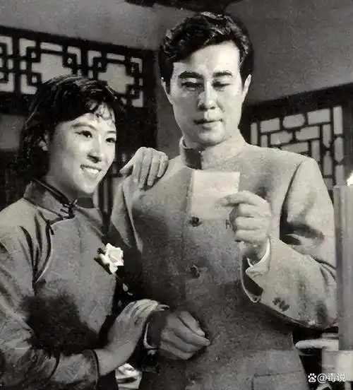 一代男神王心刚高龄92岁与病妻白头偕老儿女傍膝很幸福