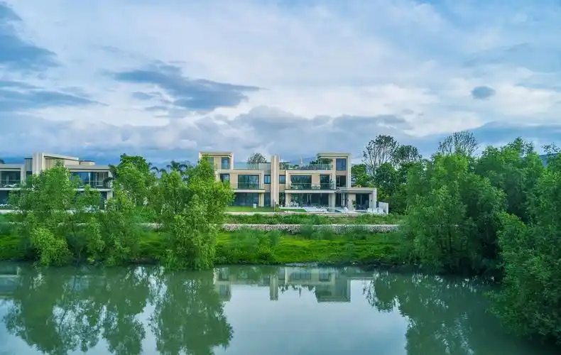 广东江门——世茂碧海银湖