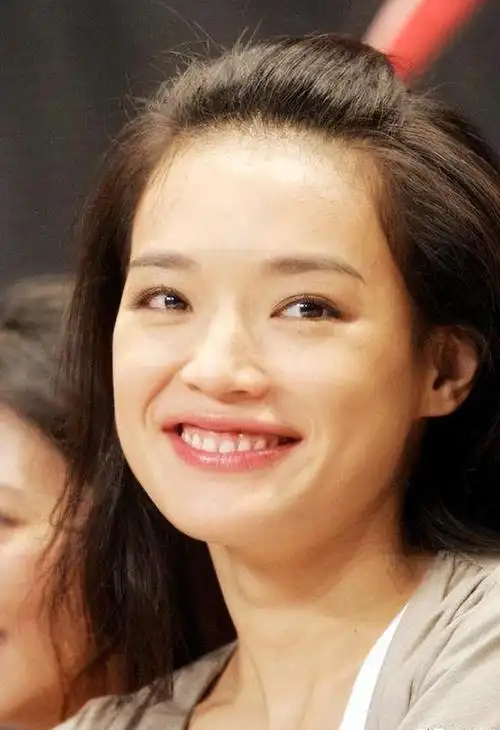 长得明明不好看还能够红得一塌糊涂这4位女明星为什么