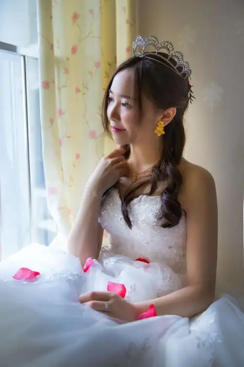 美丽可爱的新娘子,祝福你们