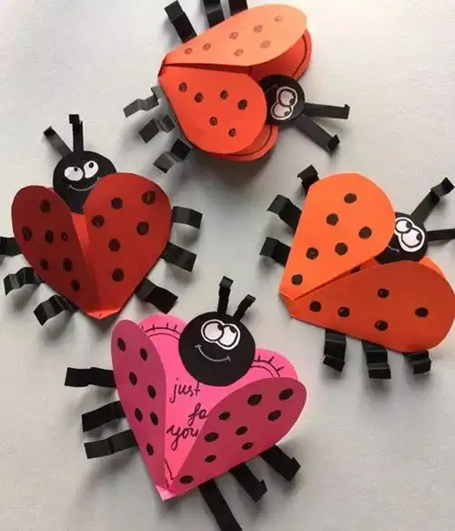 线上手工制作卡纸立体昆虫