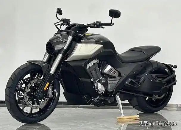 作为参考,现款奔达燎700的起售价为46800元.