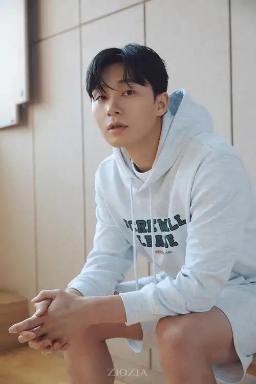 韩国艺人朴叙俊最新代言宣传照曝光笑容暖心|朴叙俊