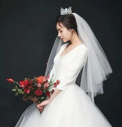 婚纱照拍出来不理想你需要学会这20个婚纱照的拍照pose