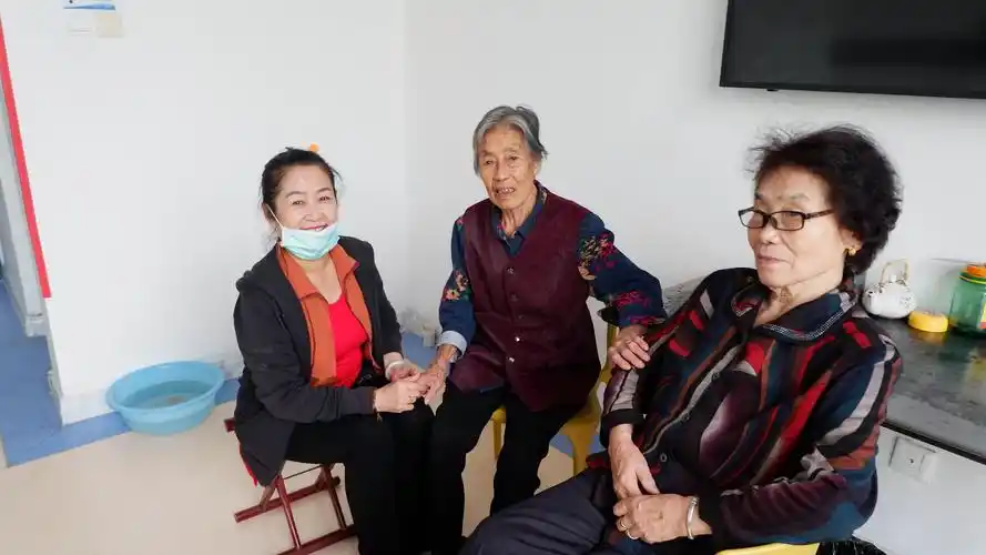 古城风韵去北郊镇养老院慰问活动