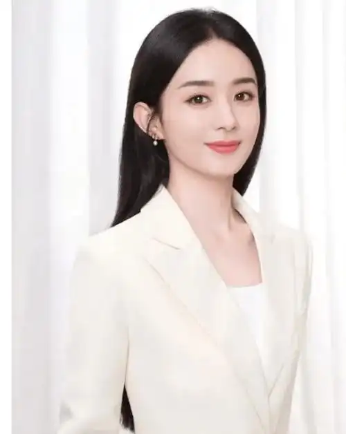 赵丽颖在官宣分手当天改变了自己的个人资料,这么多天,赵丽颖一直没有