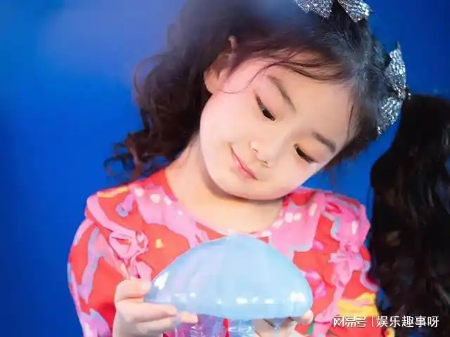 6位星二代小美女颜值高气质好她们都赢在起跑线上