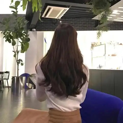 女生卷发发型图片背影原来卷发背影这么美