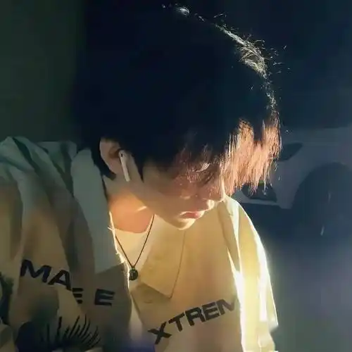 情侣头像丨人总要记得些美好来支撑这漫漫一生_女生_xhs_女朋友