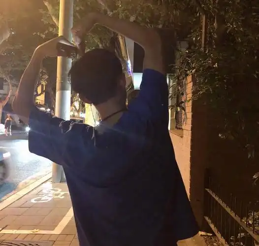 来自男朋友的暖心背影