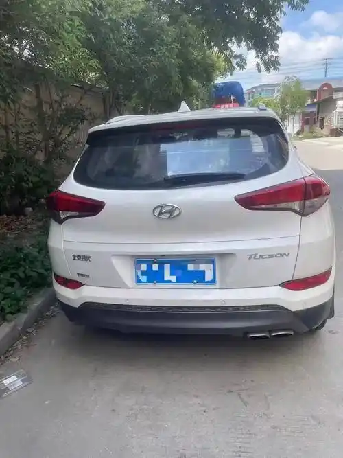 2015年 现代途胜 1.6t 车况精品