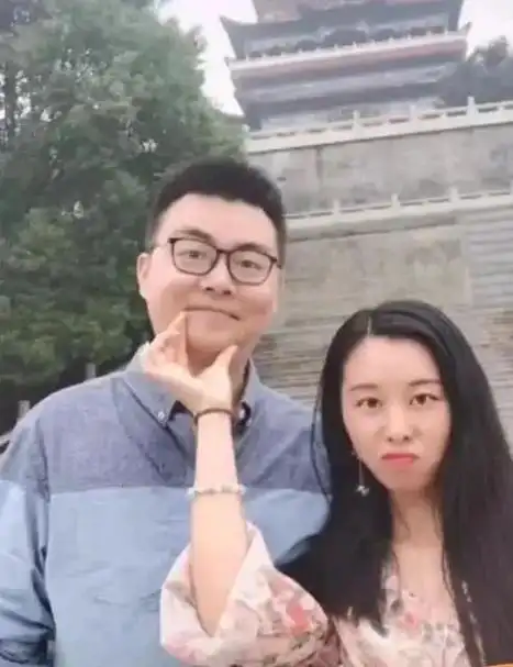 田静说三件事与威威无关网友有人想赶出马店有人不想让回归