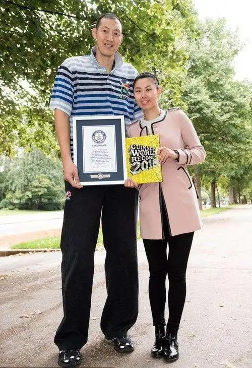 奥尼尔比女友高78厘米, 孙明明夫妇创纪录|孙明明|奥尼尔|身高_欣浪