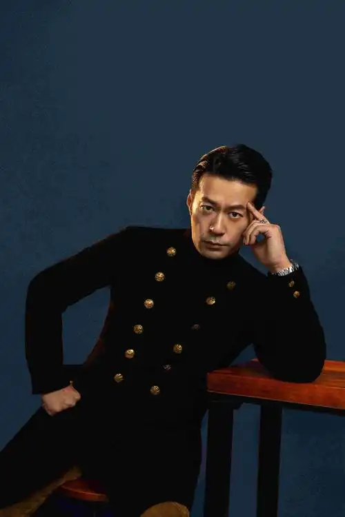 谭凯和董耀反差很大为演出官气吃胖自己丨人物