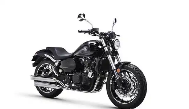 国产太子车新秀,前后碟刹 双向四活塞卡钳 abs,38.8马力2.78万