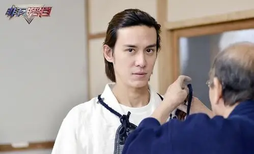 陈楚河录节目右腿意外受伤动手术 退出新剧