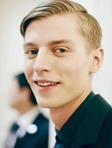 人称"大猫"的high fashion欧洲男模janis ancens