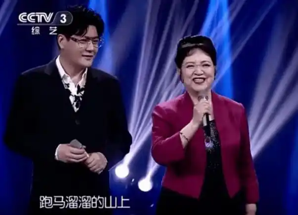 美丽四川张家大哥不经意间唱红了康定城袁征