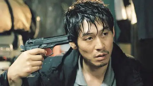 几分钟看懂搞笑动作电影史密斯夫妇特工夫妇接到任务刺杀彼此