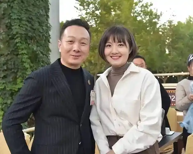 蒋小涵:我这辈子最正确的决定,就是在36岁高龄为普通丈夫生子_舞台