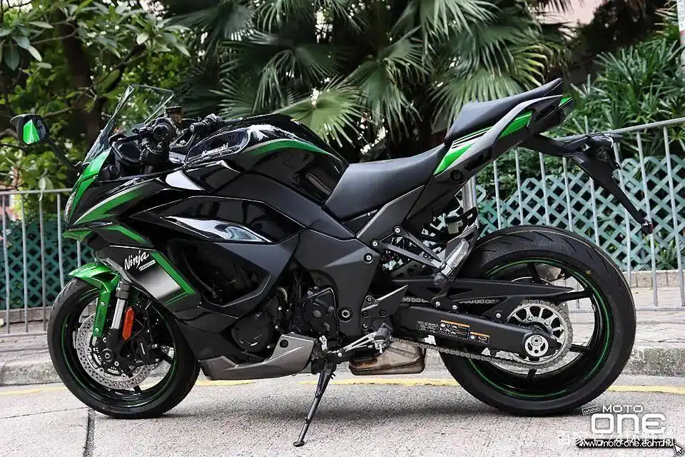 2022款 kawasaki ninja 1000sx实车照