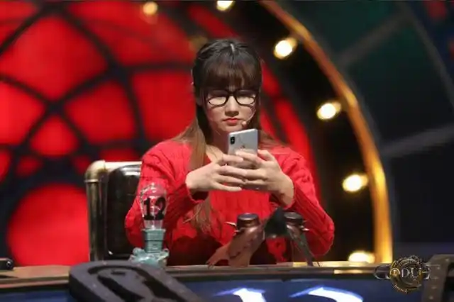 并且取得了非常不错的成绩,至今无人能及其右,又因为sky李晓峰在魔兽