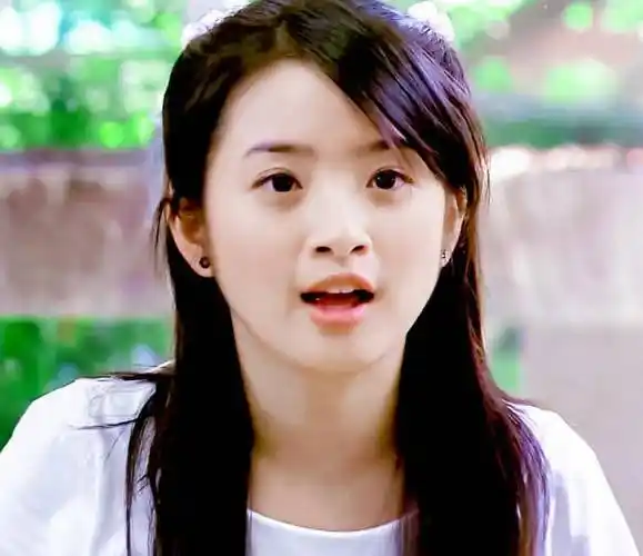 林依晨40岁生日晒怼脸素颜照,皮肤状态如20岁少女!保养秘诀学到了!