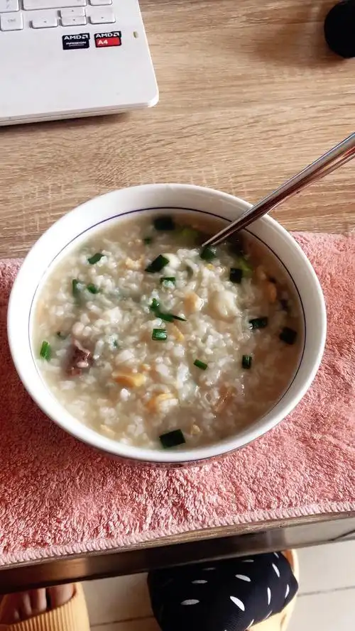 清淡鲜甜猪心虾米瑶柱粥 懒人煲粥 一个电饭煲即可完成的做法